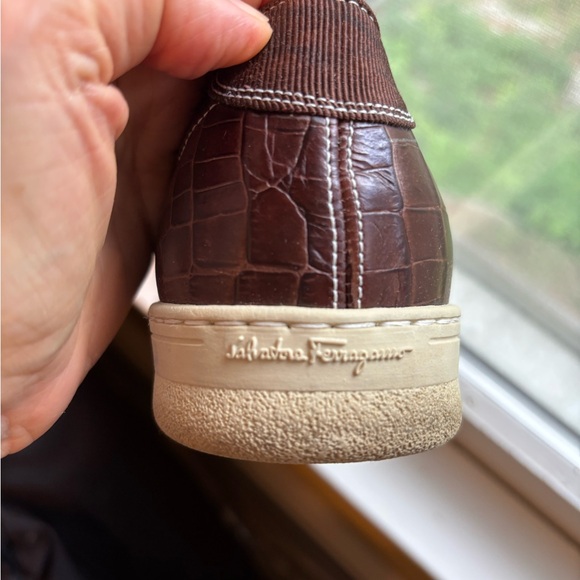 Ferragamo Sneakers size 9 - Picture 8 of 8